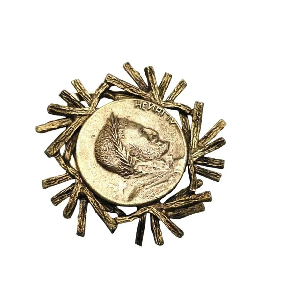 Henri IV Metal Coin Style Money Medallion Brooch Pin Gold Tone Vintage - Picture 2 of 4